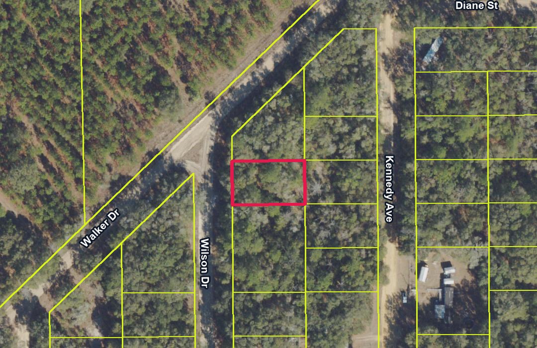 Lote residencial em Interlachen Lakes Estates Frederick Town Unit 17