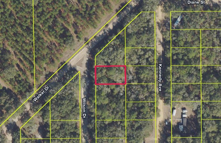 Lote residencial em Interlachen Lakes Estates Frederick Town Unit 17 — Interlachen